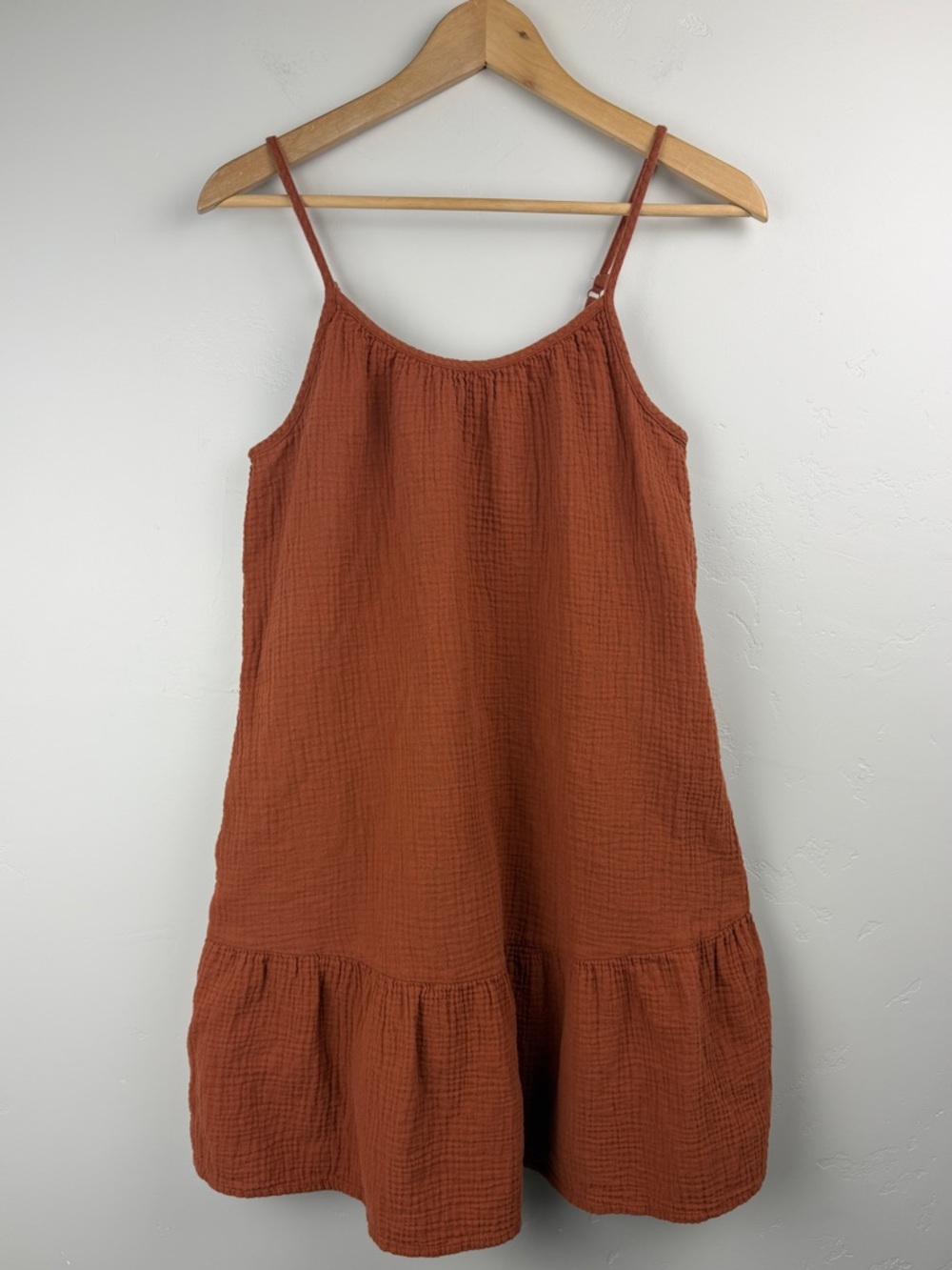 Universal Thread Gauze Tiered Midi Dress in Rust